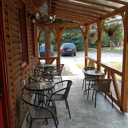 Prenociste Vila Stara Breza Palić Buitenkant foto