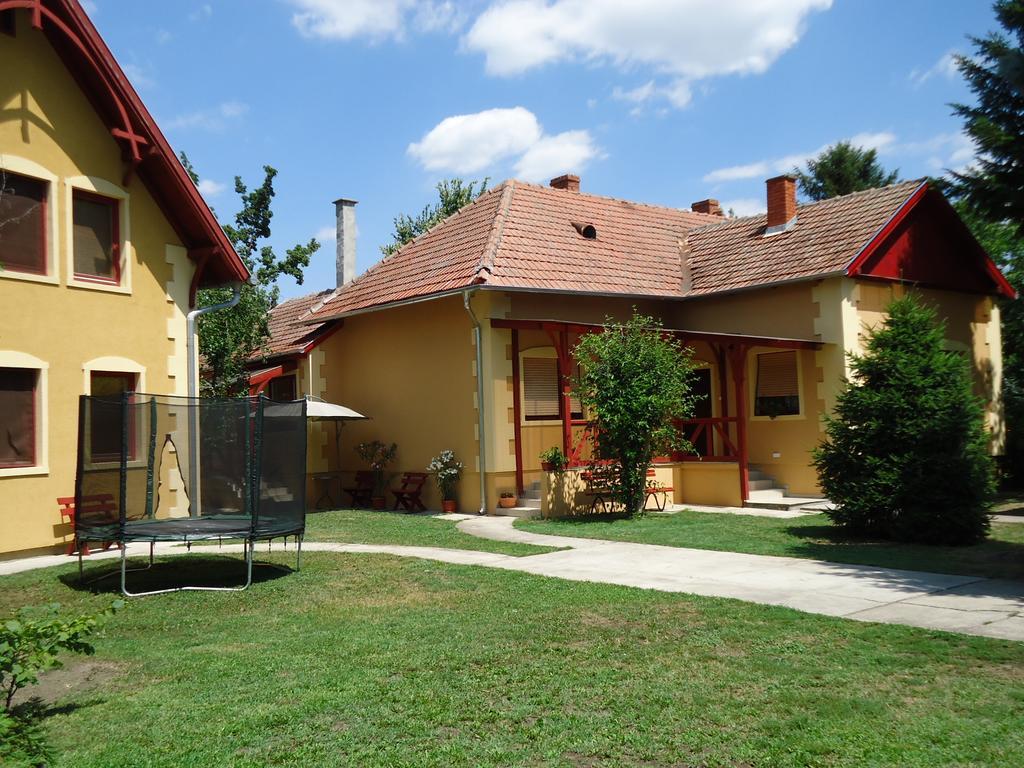 Prenociste Vila Stara Breza Palić Buitenkant foto