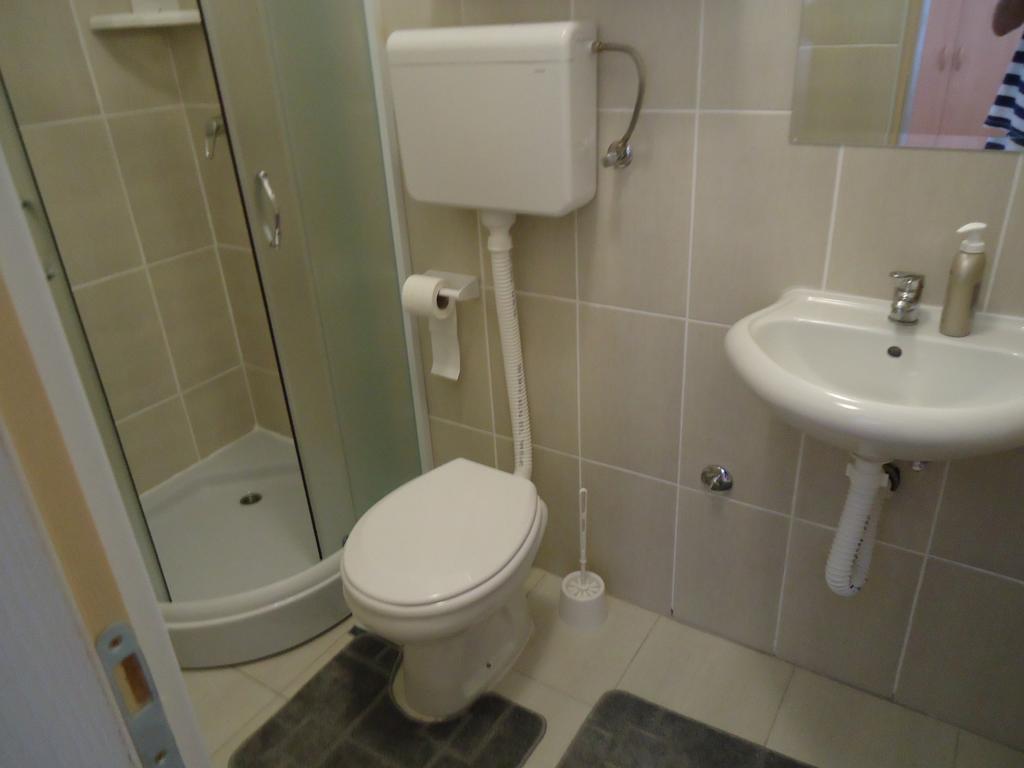 Prenociste Vila Stara Breza Palić Kamer foto