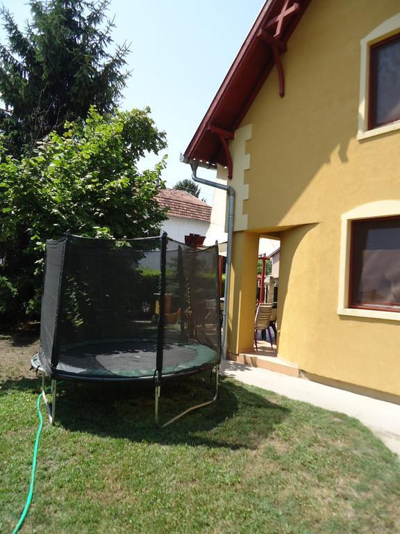 Prenociste Vila Stara Breza Palić Buitenkant foto