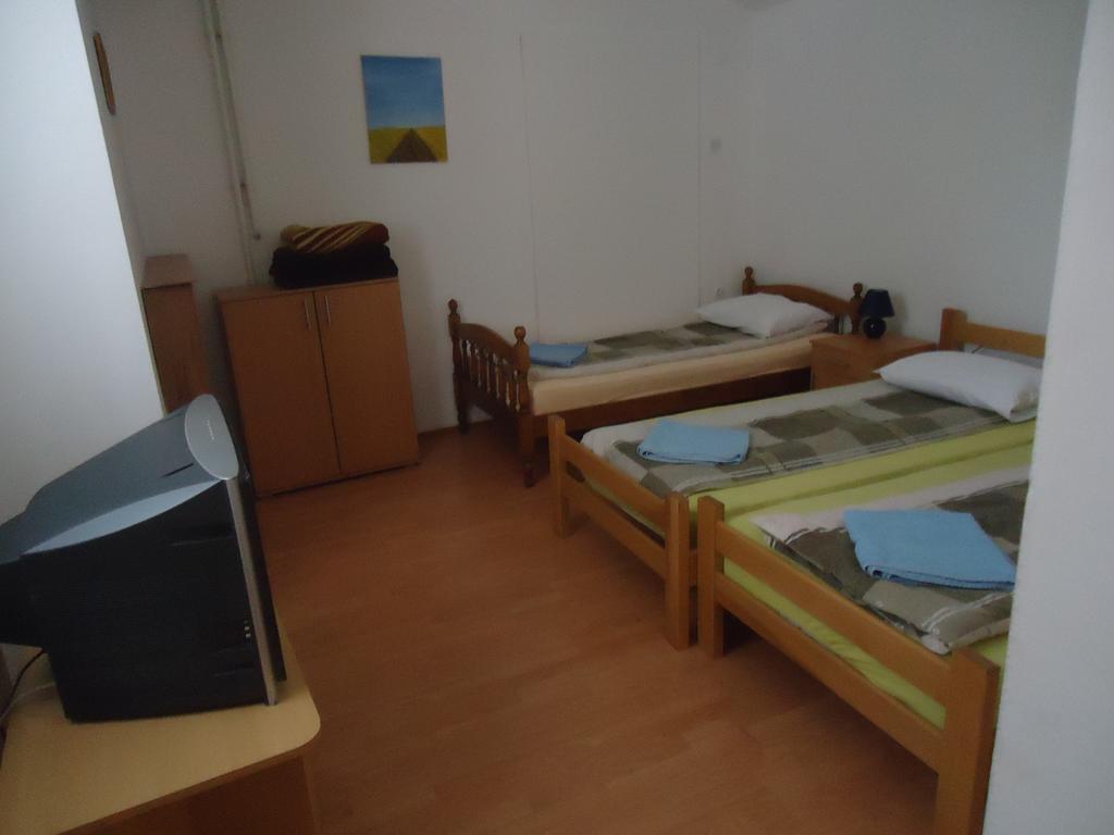 Prenociste Vila Stara Breza Palić Kamer foto