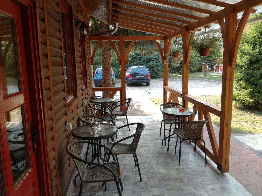 Prenociste Vila Stara Breza Palić Buitenkant foto